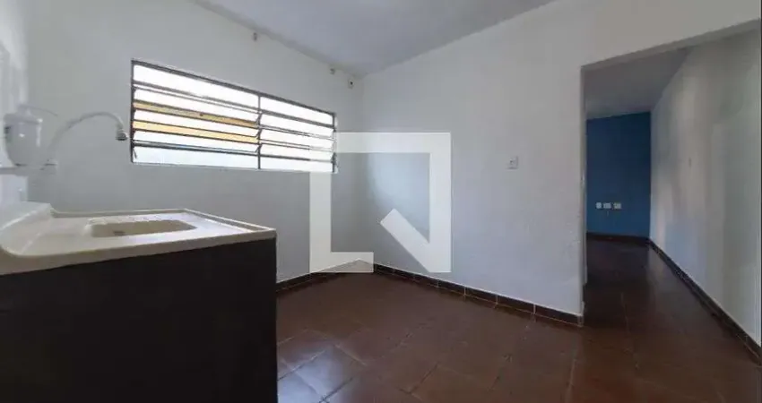 Casa com 1 quarto para alugar na Rua Cymbelino de Freitas, Jabaquara, São Paulo