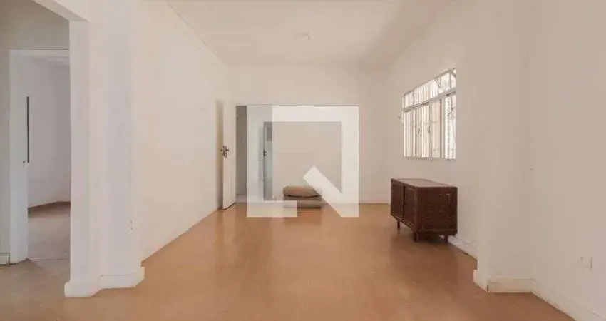 Casa com 3 quartos para alugar na Rua Piracicaba, Matriz, Mauá