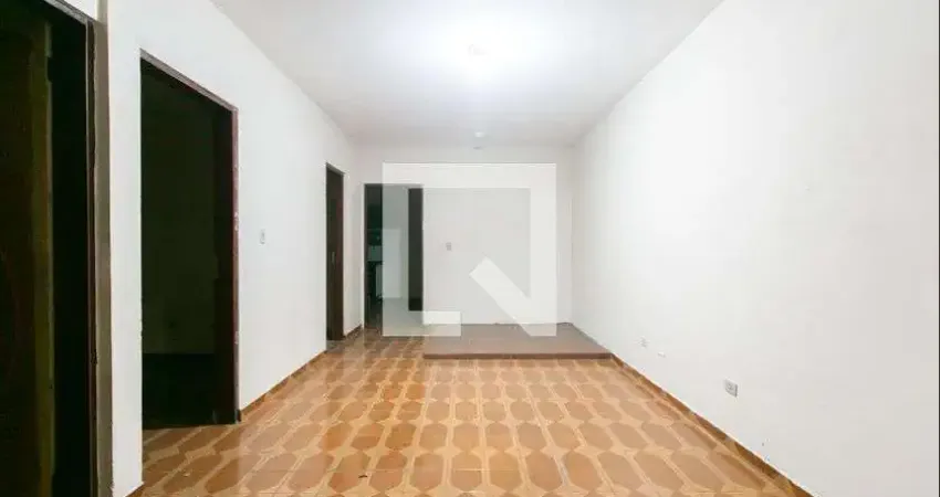 Casa com 2 quartos para alugar na Rua Manuel Soeiro Ramirez, Vila Alzira, São Paulo