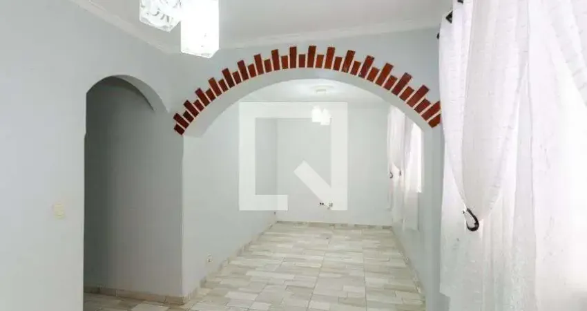 Casa com 2 quartos para alugar na Rua Antônio Cubas, Jardim, Santo André