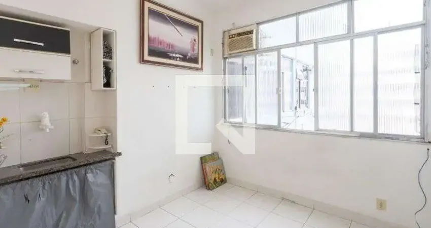 Kitnet / Stúdio para alugar na Praça Almirante Jaceguai, Centro, Rio de Janeiro