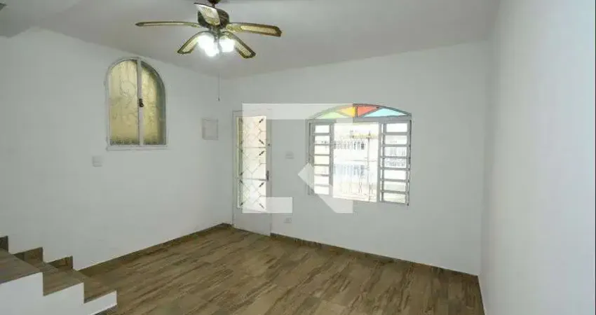 Casa com 3 quartos para alugar na Rua Ângelo Bada, Vila Lisboa, São Paulo