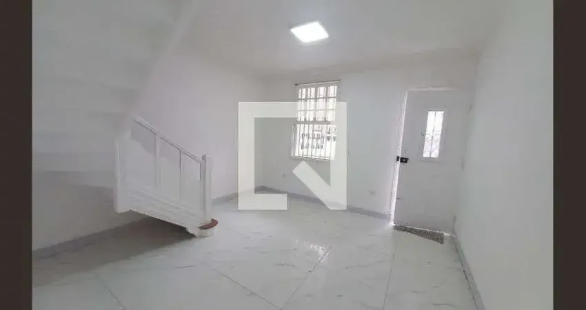 Casa com 2 quartos para alugar na Rua Benedito Calixto, Boa Vista, São Vicente