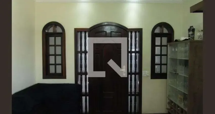 Casa com 3 quartos para alugar na Rua Doutor Washington Pedro Lanzzelotti, Novo Osasco, Osasco