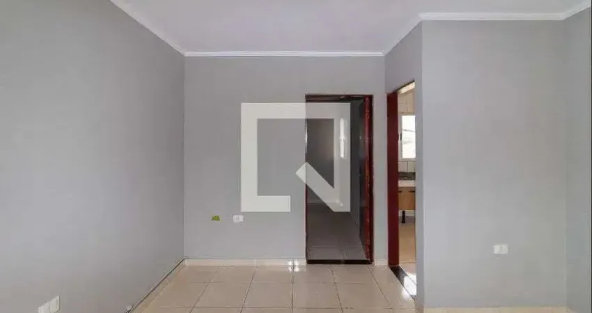 Casa com 2 quartos para alugar na Avenida Francisco Vieira Bueno, Sapopemba, São Paulo