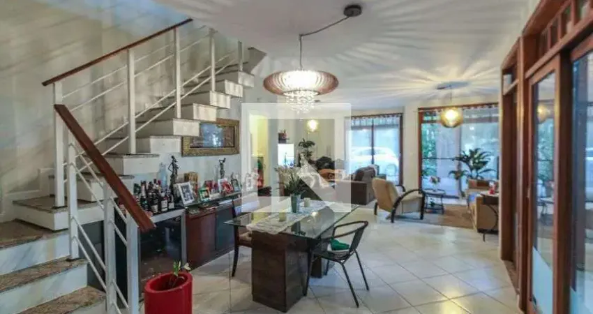 Casa / sobrado em condomínio para aluguel - vargem pequena, 3 quartos,  650 m² - rio de janeiro