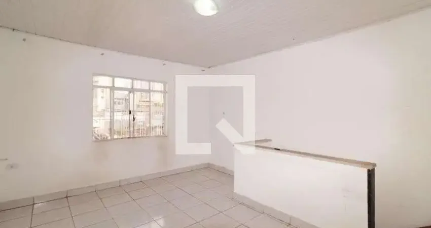 Casa com 2 quartos para alugar na Rua Flamengo, Tatuapé, São Paulo
