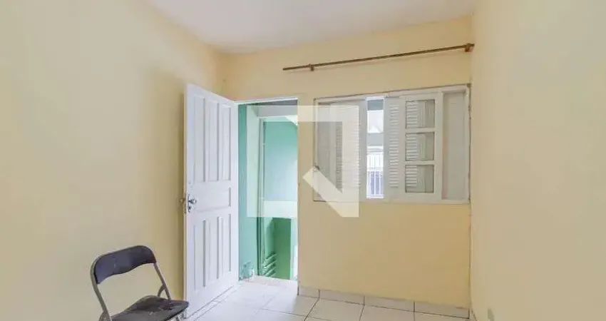 Casa com 2 quartos para alugar na Rua Rosalina Borges de Toledo, Ponte Rasa, São Paulo