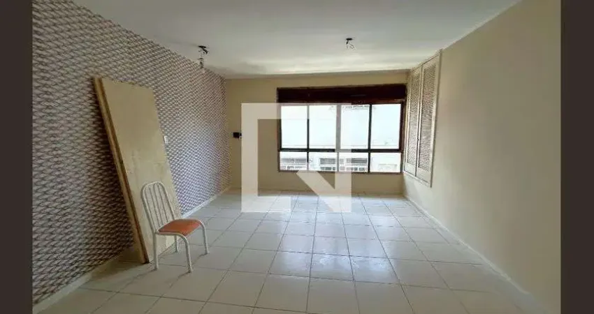 Casa com 2 quartos para alugar na Rua Alberto Moreira, Piedade, Rio de Janeiro