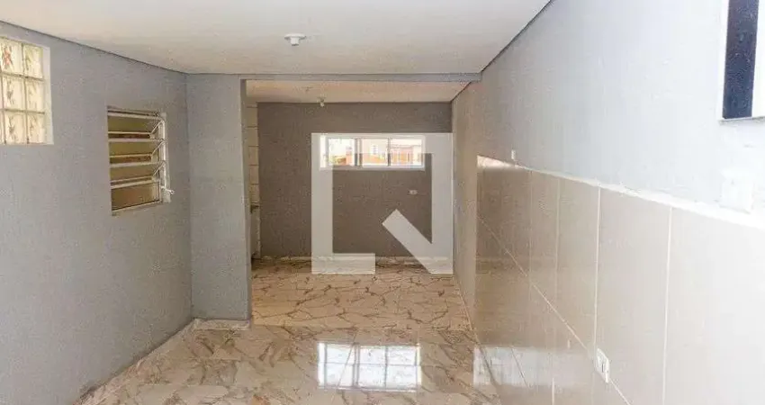 Casa com 1 quarto para alugar na Rua José Andreotti, Socorro, São Paulo