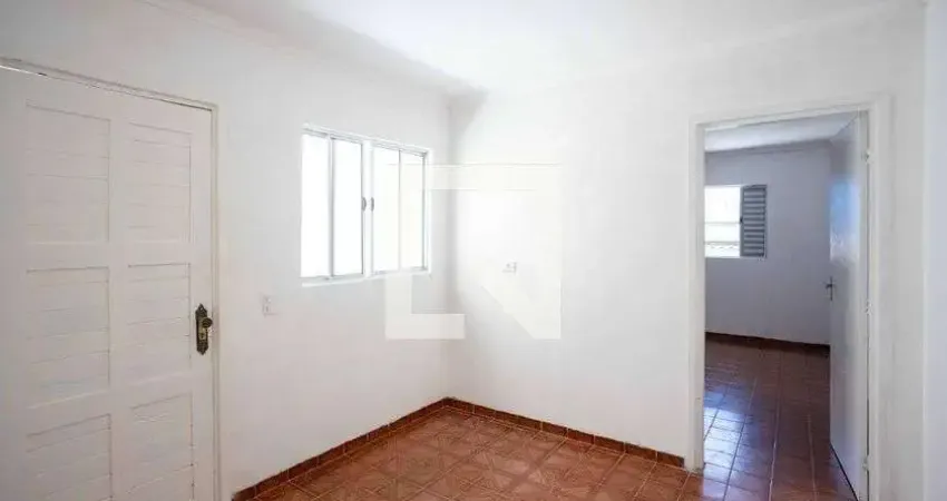 Casa com 1 quarto para alugar na Rua Serra Parima, Campanário, Diadema