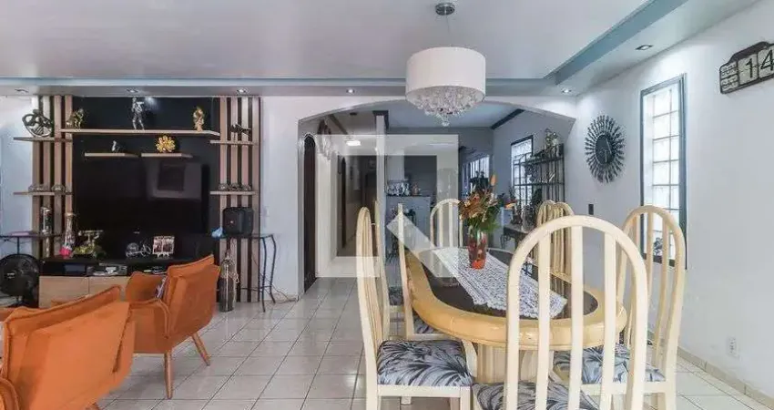 Casa com 4 quartos para alugar na Rua Tomé de Souza, Vila Áurea, Poá