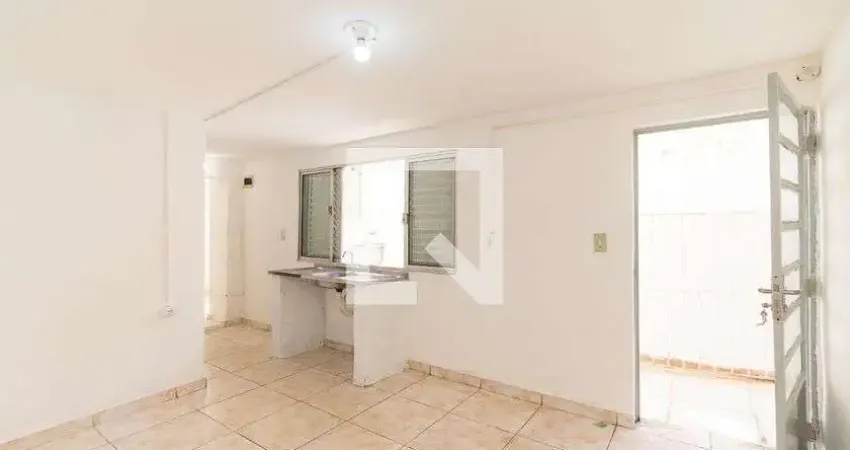 Casa com 1 quarto para alugar na Rua Annie Álvares Penteado, Aricanduva, São Paulo