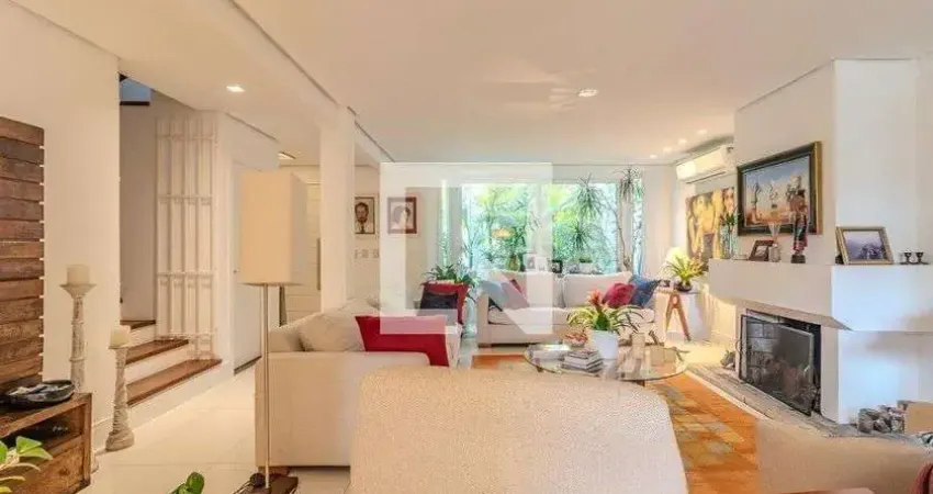 Casa / sobrado em condomínio para aluguel - três figueiras, 3 quartos,  324 m² - porto alegre