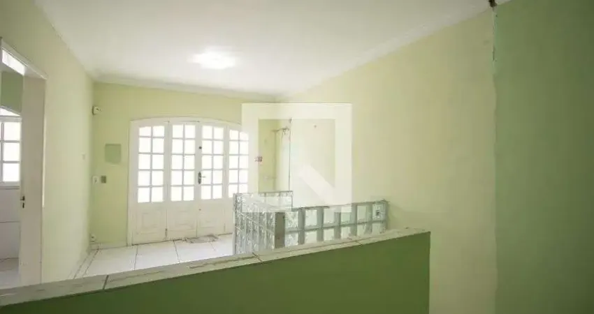 Casa com 3 quartos para alugar na Travessa Washington Luís, Paraíso, São Gonçalo