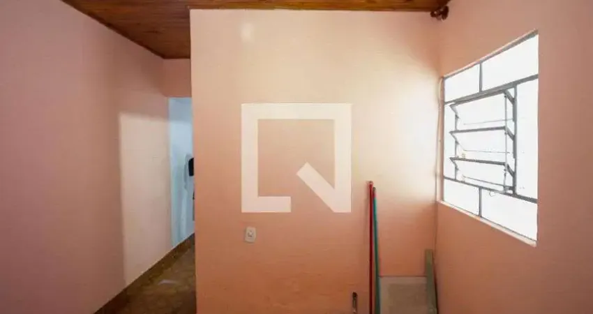 Casa com 2 quartos para alugar na Rua Flor da Verdade, Itaquera, São Paulo