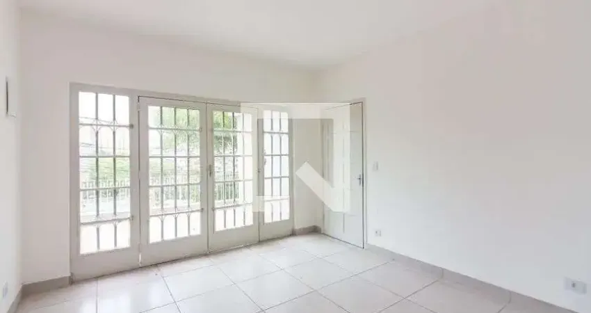 Casa com 4 quartos para alugar na Rua Maria Augusta Grachi Stievano, Santo Antônio, Osasco
