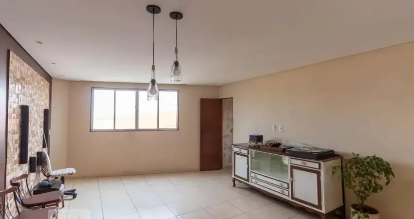 Casa com 3 quartos para alugar na Rua Passos de Los Libres, Cangaíba, São Paulo