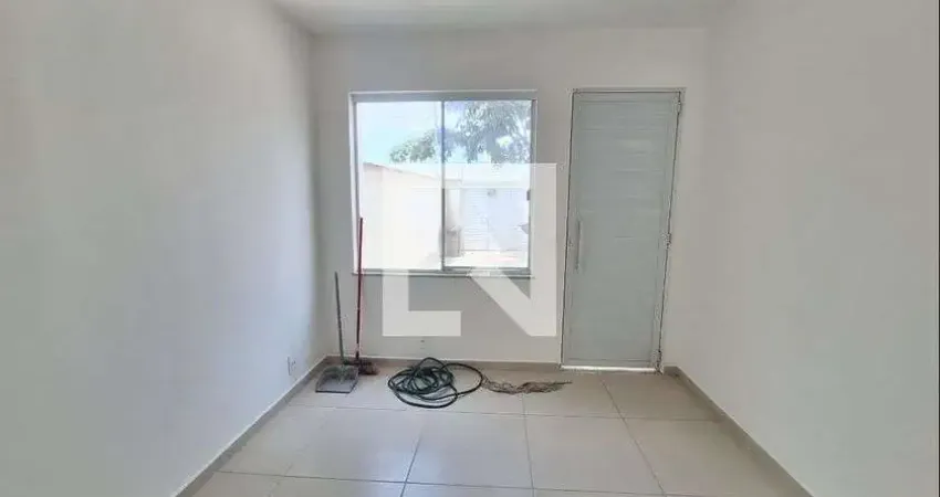 Casa para aluguel - saracuruna, 2 quartos,  100 m² - duque de caxias