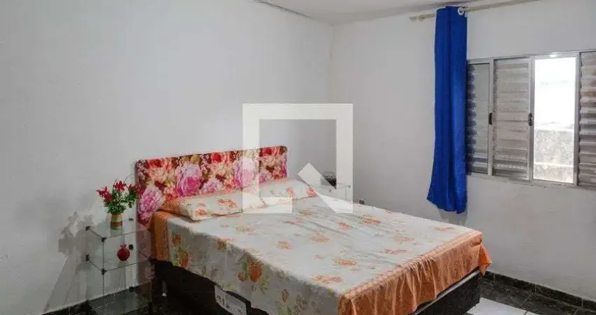 Casa com 2 quartos para alugar na Rua Miguel Fernandes Maldonado, Mikail II, Guarulhos