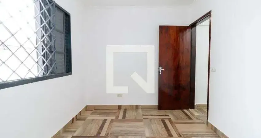 Casa com 1 quarto para alugar na Rua dos Bolivianos, Ponte Rasa, São Paulo