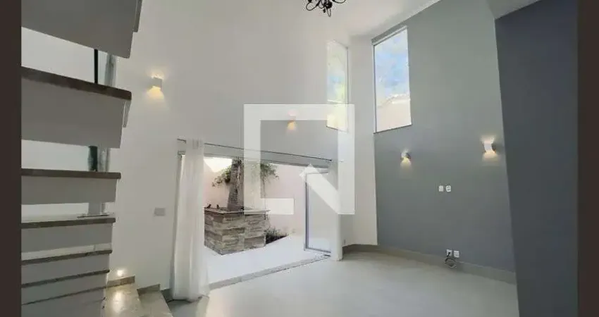 Casa com 3 quartos para alugar na Avenida Arquiteto Roberto Aflalo, Jardim Peri, São Paulo