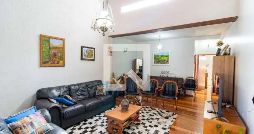 Casa com 3 quartos para alugar na Rua Octávio de Souza, Nonoai, Porto Alegre