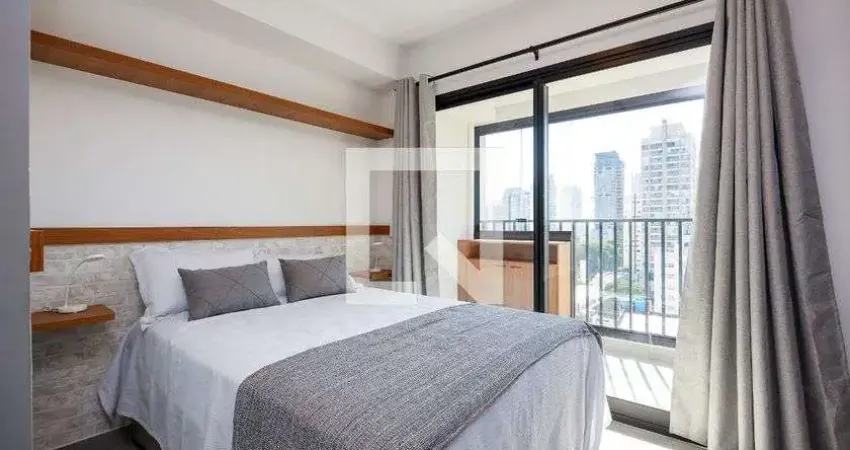 Kitnet / Stúdio para alugar na Rua São Benedito, Santo Amaro, São Paulo