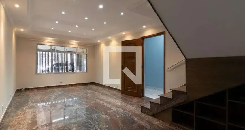 Casa com 3 quartos para alugar na Rua Córrego Novo, Ponte Rasa, São Paulo