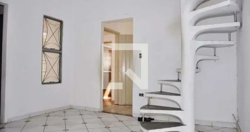 Casa com 3 quartos para alugar na Rua Doutora Maria Luísa Martines, Piqueri, São Paulo