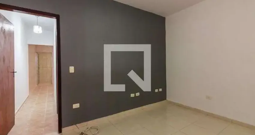 Casa com 1 quarto para alugar na Rua Sabiá, Ayrosa, Osasco