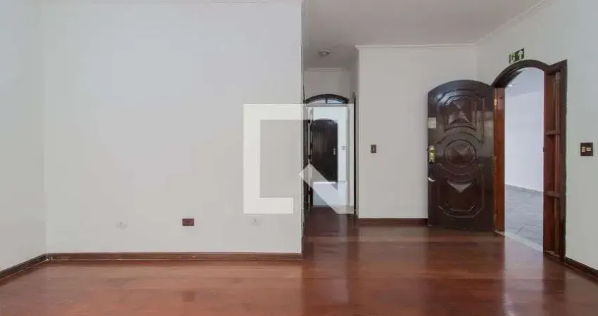 Casa com 3 quartos para alugar na Rua Rio Grande da Serra, Jardim Haydee, Mauá