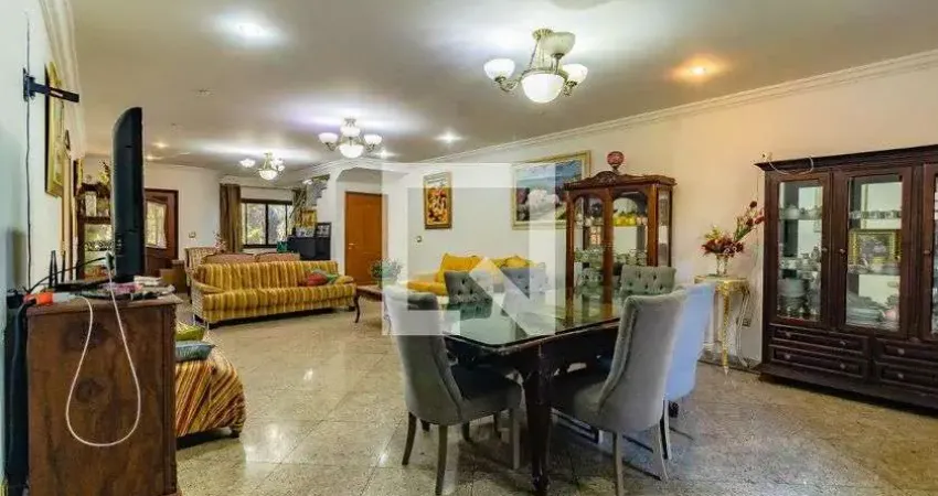 Casa com 4 quartos para alugar na Rua General Manuel Vargas, Jabaquara, São Paulo