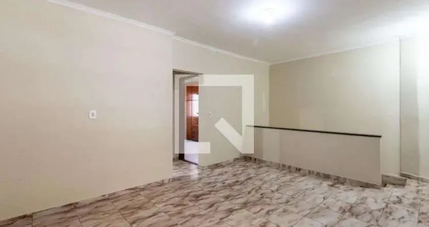 Casa com 2 quartos para alugar na Rua Ibiquara, Vila Romana, São Paulo