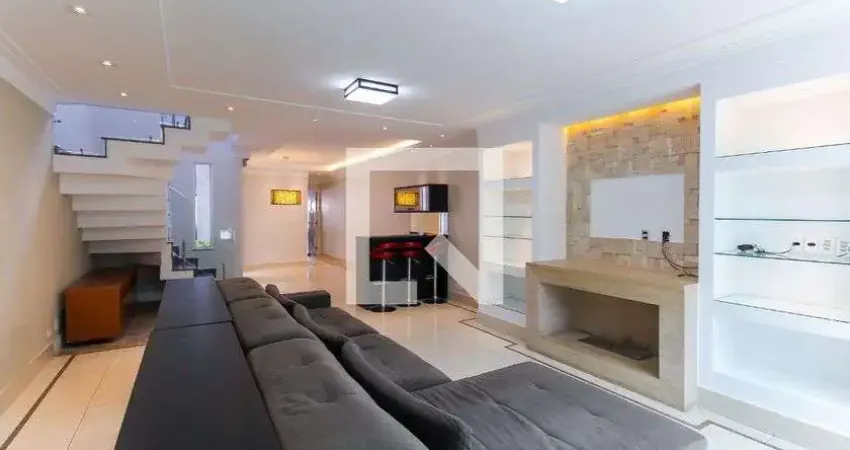 Casa com 4 quartos para alugar na Rua Camé, Mooca, São Paulo