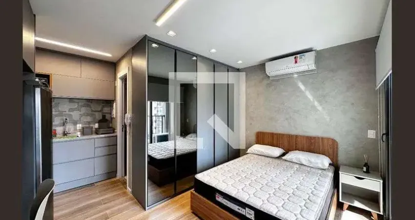 Kitnet / Stúdio para alugar na Rua Tarquínio de Sousa, Campo Belo, São Paulo