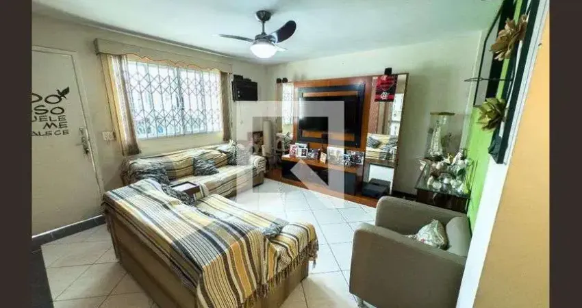 Casa com 3 quartos para alugar na Rua Apia, Irajá, Rio de Janeiro