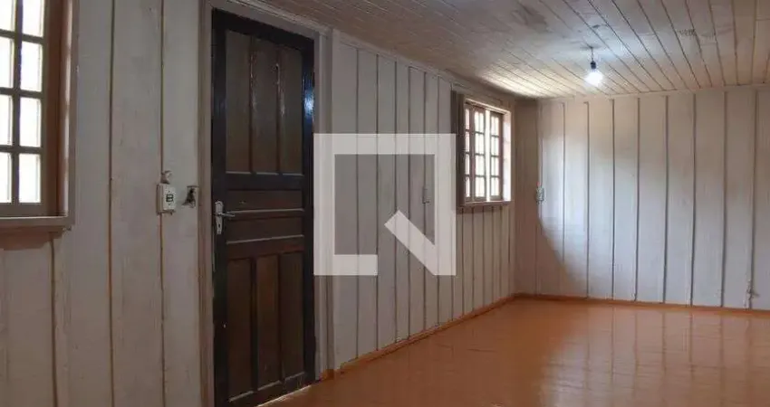 Casa com 3 quartos para alugar na Rua Professor Osvaldo Kohatsu, Vista Alegre, Curitiba