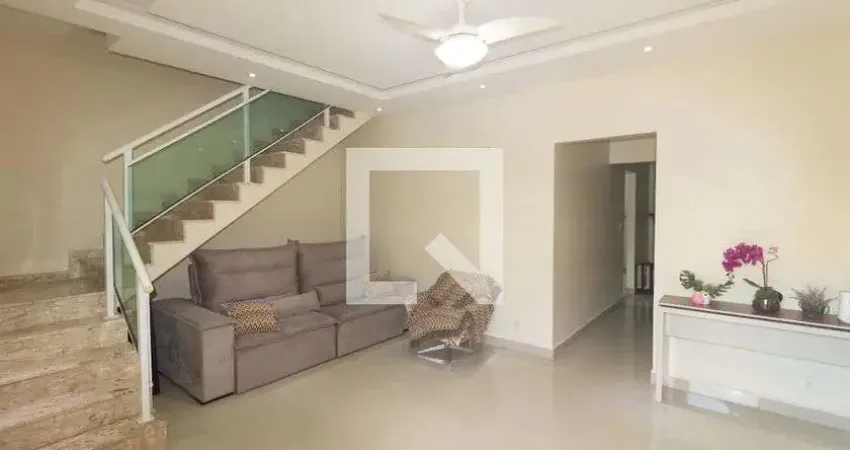 Casa para aluguel - campo grande, 3 quartos, 200 m² - rio de janeiro