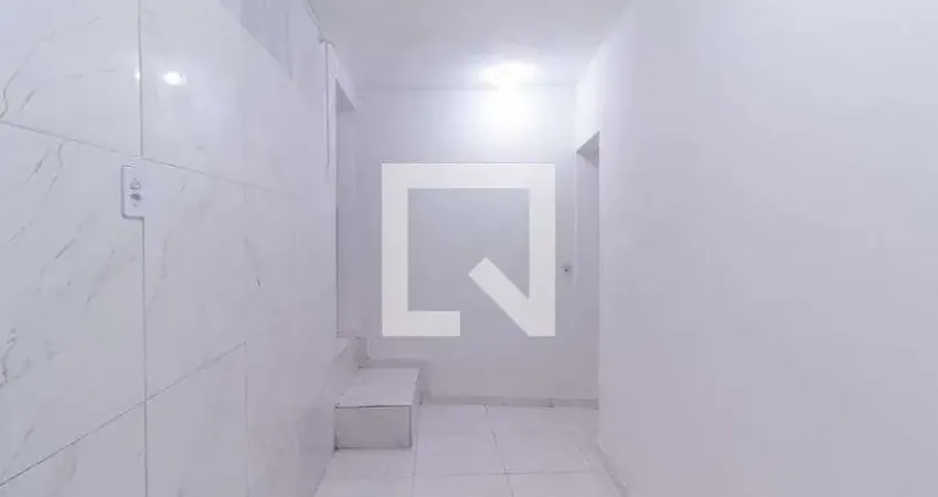 Casa com 1 quarto para alugar na Rua Francesco Usper, Sapopemba, São Paulo
