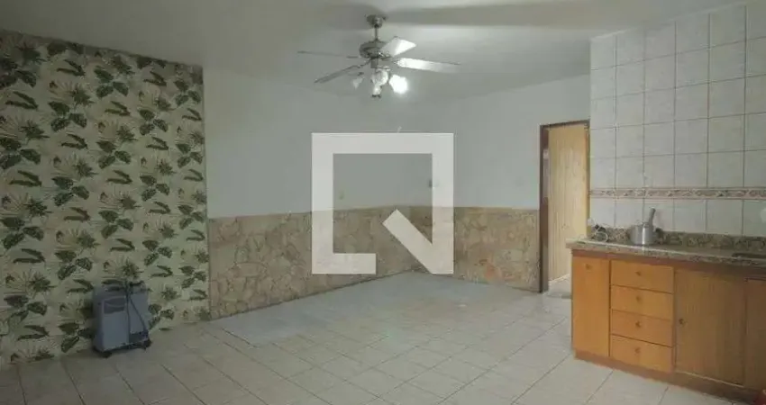 Casa com 2 quartos para alugar na Rua Paracatu, Igara, Canoas