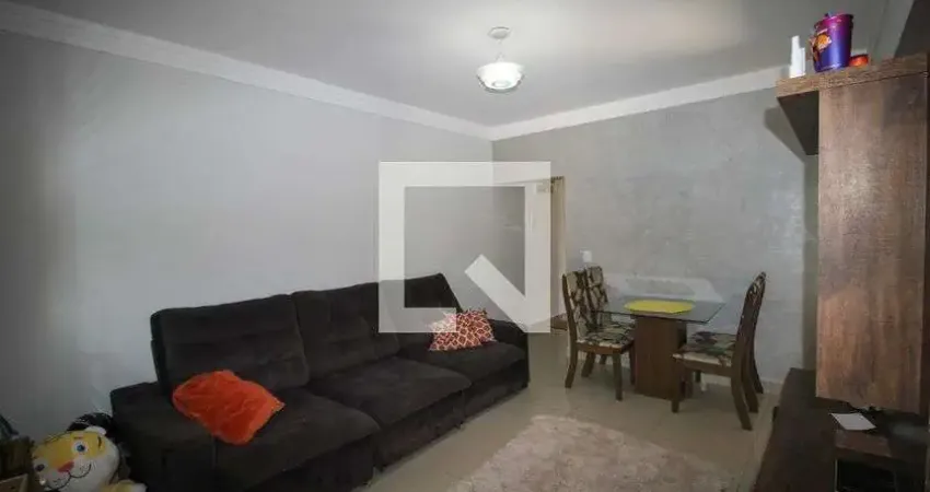 Casa com 2 quartos para alugar na Rua Maria Marques de Faria, Wanel Ville, Sorocaba