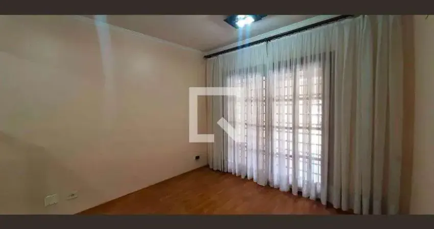 Casa com 3 quartos para alugar na Rua Domênico Maggion, Vila Yolanda, Osasco