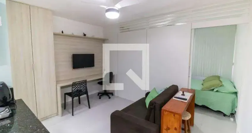 Apartamento com 1 quarto para alugar na Estrada Francisco da Cruz Nunes, Itaipu, Niterói