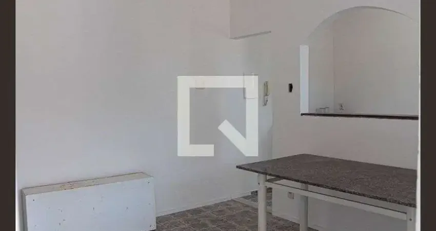 Casa com 2 quartos para alugar na Rua Andrômeda, Taquara, Rio de Janeiro