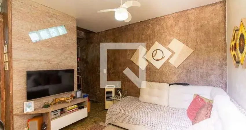 Casa com 2 quartos para alugar na Rua Alfredo Silveira, Sapopemba, São Paulo