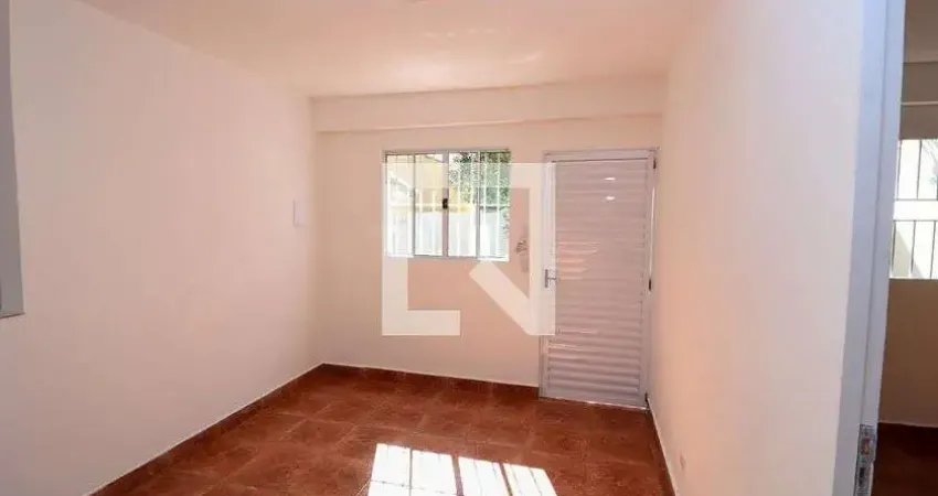 Casa com 1 quarto para alugar na Rua Alda Vieira, Vila Carrão, São Paulo