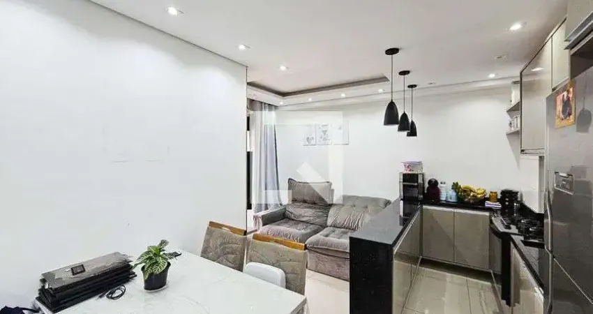 Apartamento com 2 quartos para alugar na Rua Lourenço Collino, Centro, Osasco
