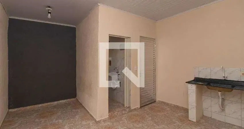 Casa com 1 quarto para alugar na Rua do Violão, Vila Sabrina, São Paulo