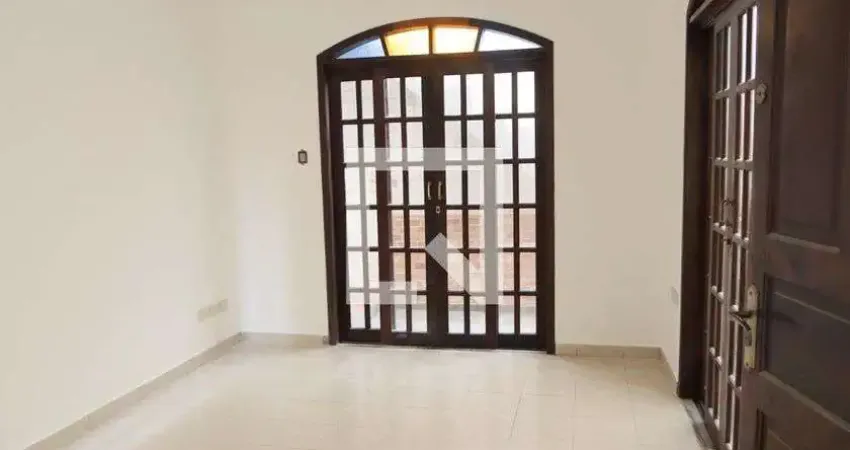 Casa com 1 quarto para alugar na Rua Luís de Almeida Carvalho, Centro, Embu das Artes